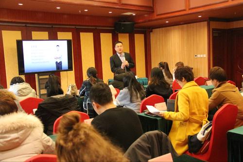 黄岩早教顾问工资多少