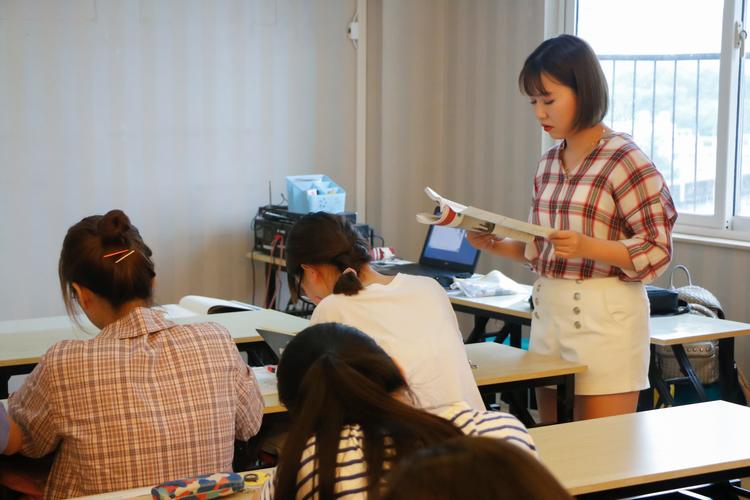 教育机构早教老师面试