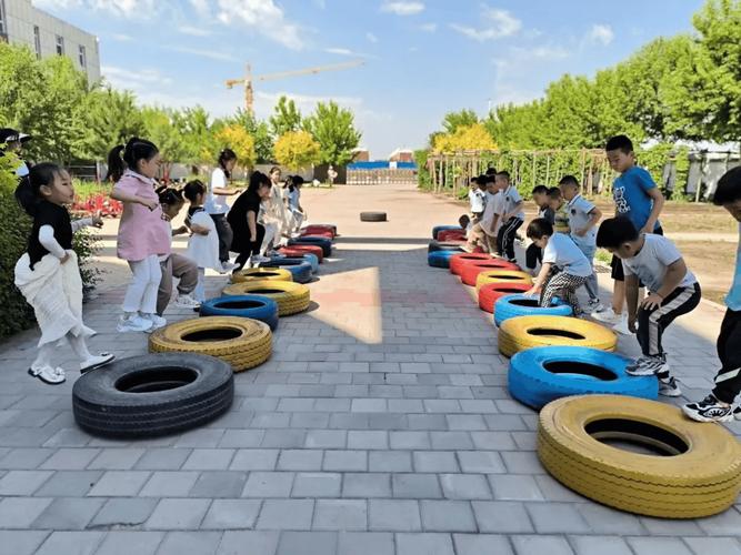 早教活动亲子游戏室外