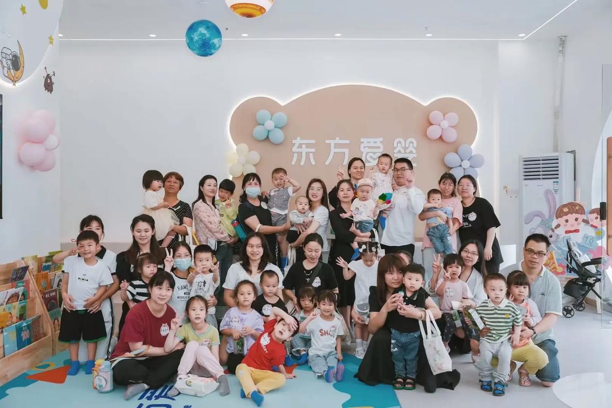 国际宝宝早教专家团队