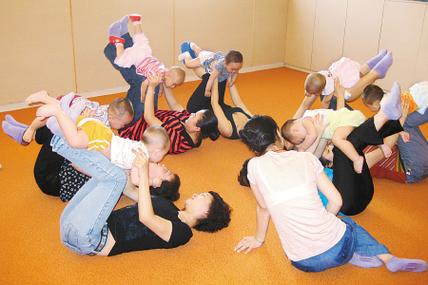 早教中心开场亲子舞蹈