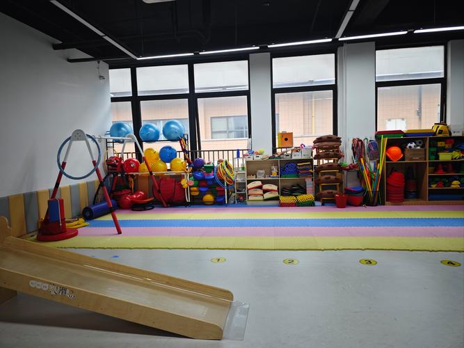 感觉综合训练早教场地