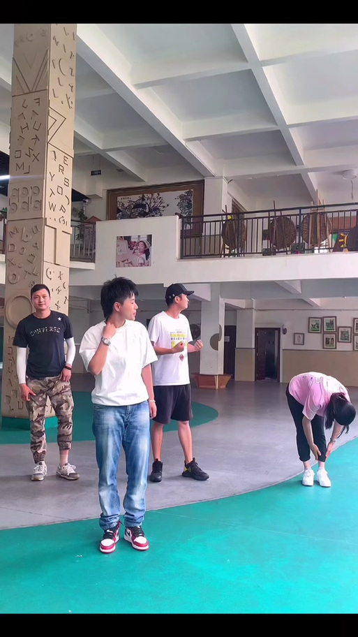 重庆外国语学校森林小学