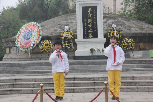 赣州市大公路第一小学