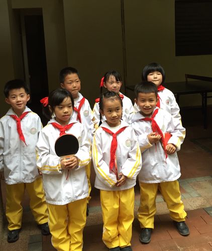 赣州市大公路第一小学