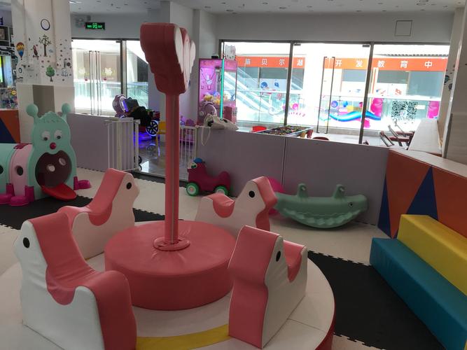 小学生坐地铁怎么收费